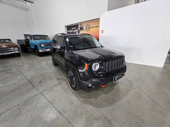 JEEP RENEGADE 2.0 16V TURBO DIESEL TRAILHAWK 4P 4X4 AUTOMÁTICO